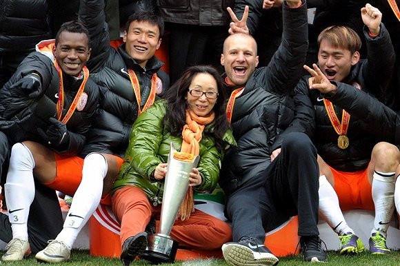 戴秀丽 的人和集团 财富人生_戴秀丽+戴永革背景