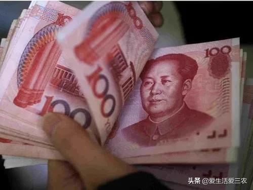 养殖小龙虾赚钱吗？农村新手必看：3大优势+风险规避，让你轻松