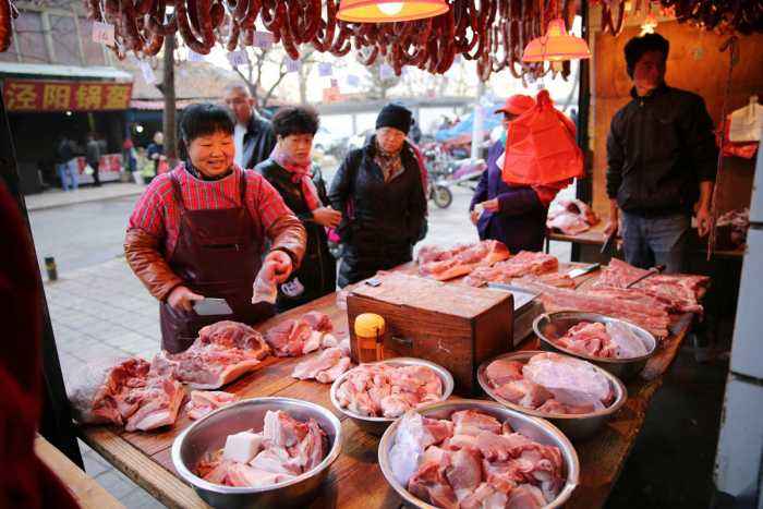 马云致富未来在农村_农村旧衣服回收项目_干什么赚钱?